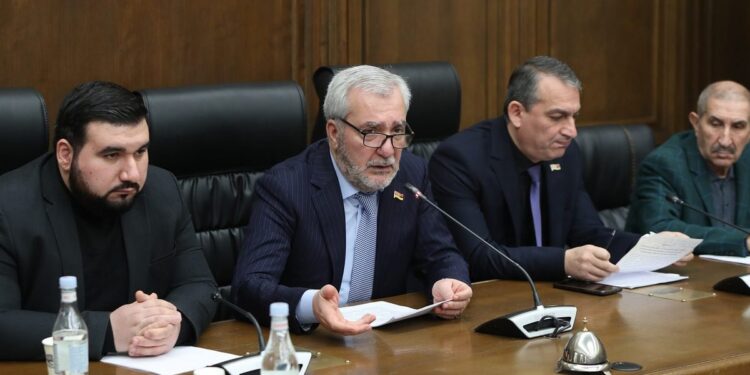 ԱԺ քննիչ հանձնաժողովի զեկույցը դռնփակ կքննարկվի. «Ժողովուրդ»