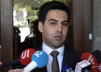 Ռուստամ Բադասյանը մտավախություն չունի, որ մի օր էլ ՔՊ-ականներն իր դեմ ստորագրահավաք կանեն