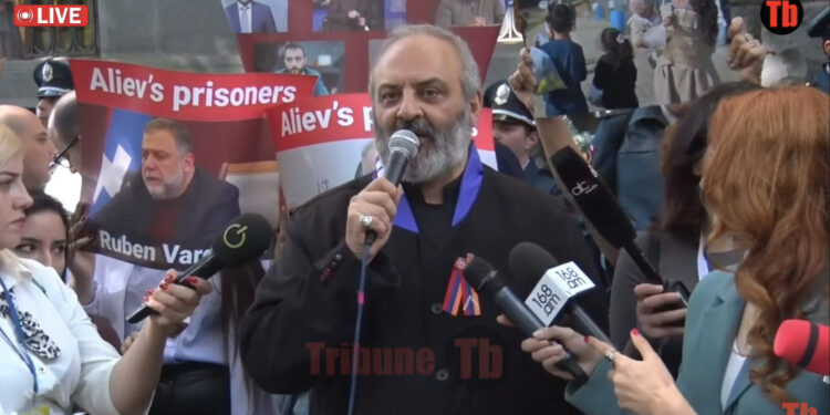 «Հայաստանի իշխանությունները չեն պաշտպանում Բաքվի բանտերի մեր հայրենակիցների իրավունքները». Բագրատ սրբազան