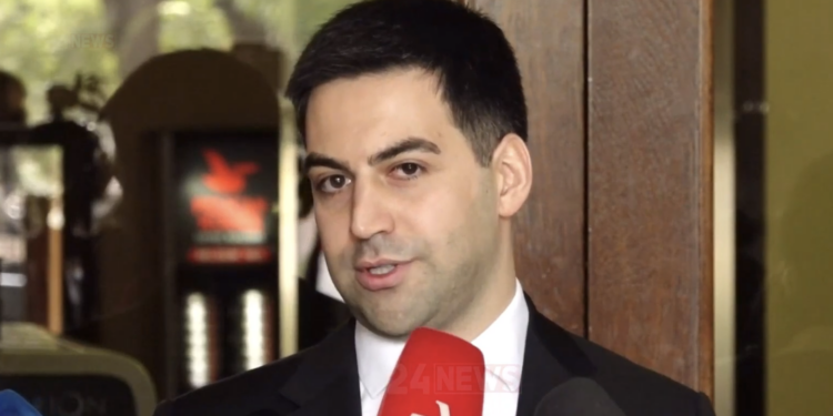 «Եթե մաքսային մարմինը Հայաստան մտնող բեռները 100 տոկոս զննի, մինչև Փոթի հերթ կգոյանա». Ռուստամ Բադասյան