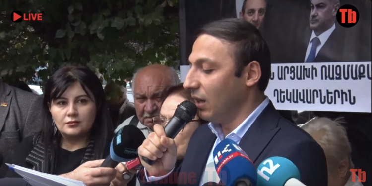 Պահանջում ենք ազատ արձակել պատանդներին ու գերիներին. ցույց՝ ՄԱԿ-ի գրասենյակի մոտ. ՈւՂԻՂ