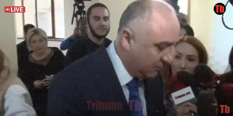 Իհարկե, փամփուշտները փոխվել են. Սասուն Խաչատրյանը՝ Ռոբերտ Քոչարյանի ամոթանքին. տեսանյութ