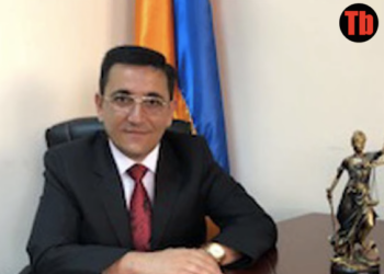 Ո՞վ ա ռեպլիկ արել Քյարամյանին, լկտի սուտ է. Դավոյանի օգնականը ասե՞լ է համբալը կուրաժիտ ա լինում. տեսանյութ