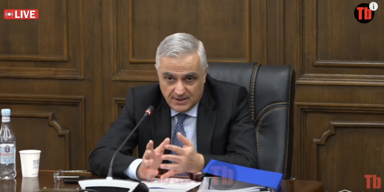 Եթե մեր պրոբլեմը մենք չլուծենք, կլուծի երրորդ երկիր, իսկ դա դավաճանություն է. Մհեր Գրիգորյան. տեսանյութ