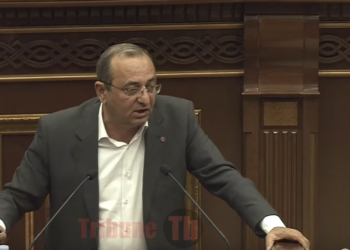 Փաշինյանն էլ է քվեարկել, ուրեմն էն ժամանակ էլ գիտե՞ր՝ Արցախը Ադրբեջան է և վերջ. Արծվիկ Մինասյան. տեսանյութ