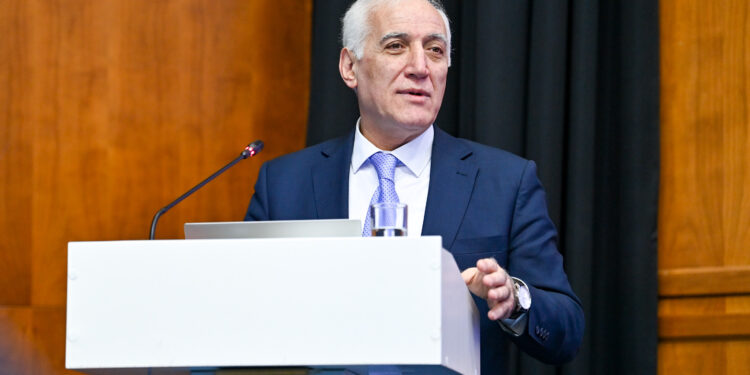 ՀՀ նախագահը Ղազախստանի Հանրային կառավարման ակադեմիայում ներկայացրել է «Խաղաղության խաչմերուկ» նախագիծը