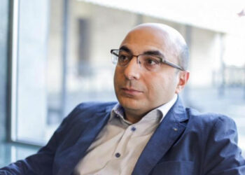 «Մեր երկիրը վերցնելու են՝ մեզ որպես հասարակություն ոչնչացնելուց հետո». Վահե Հովհաննիսյան