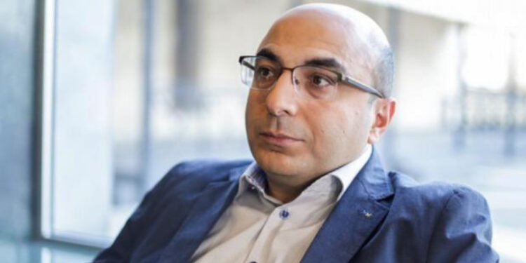 «Մեր երկիրը վերցնելու են՝ մեզ որպես հասարակություն ոչնչացնելուց հետո». Վահե Հովհաննիսյան