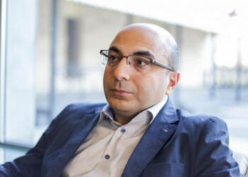 «Այս հոգեվիճակով հասարակությունը ո´չ նոր է ուզում, ո´չ նախկին, ոչ՝ ներկա, իսկ այդպես՝ մեզ կառաջնորդի աղետը»․ Վահե Հովհաննիսյան