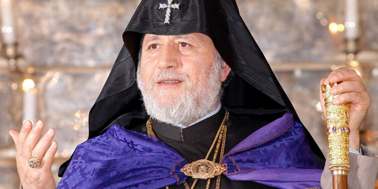 Գարեգին 2-րդը Բաքվում համաշխարհային կրոնական առաջնորդների գագաթնաժողովին մասնակցելու հրավեր չի ստացել