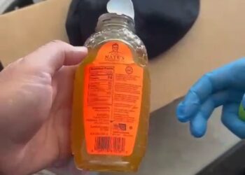 Սուրհանդակային առաքանուց հայտնաբերվել է «հաշիշի յուղ» տեսակի թմրամիջոցին նմանվող զանգված. ՊԵԿ