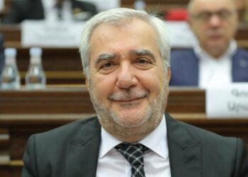 Անդրանիկ Քոչարյանի պաշտոնանկության հարցը հետաձգվել է. «Ժողովուրդ»