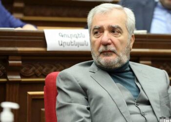 Անդրանիկ Քոչարյանի պաշտոնանկության հարցը բարձրացնողների խումբը մեծանում է. «Ժողովուրդ»
