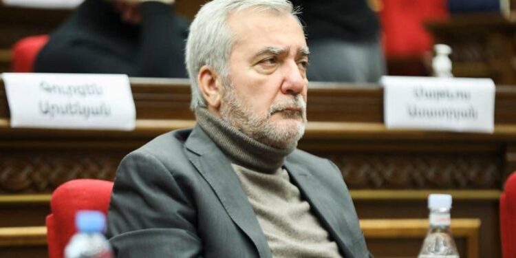 Անդրանիկ Քոչարյանը դարձել է չափազանց զգուշավոր. չի շփվում ուժային կառույցների «իր մարդկանց» և նույնիսկ քպականների հետ. «Փաստ»