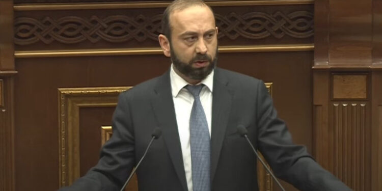 «Խաղաղության պայմանագրի շուրջ Ադրբեջանի հետ հիմա ավելի համագործակցաբար, ավելի կառուցողական մթնոլորտում ենք աշխատում». Արարատ Միրզոյան