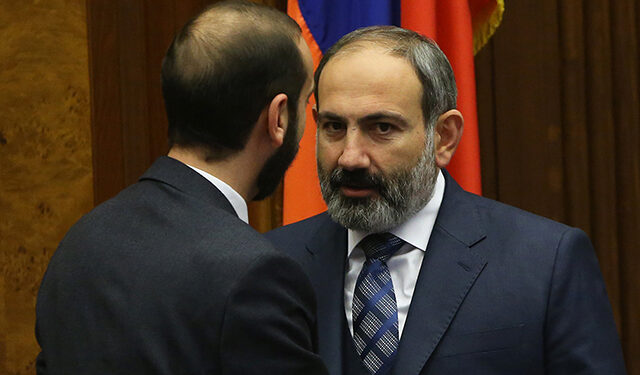 Նիկոլ Փաշինյանի ու Արարատ Միրզոյանի միջև «սև կատո՞ւ է անցել». «Փաստ»