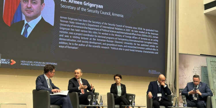 «ժողովրդավարությունն ու անվտանգությունը փոխլրացնում են միմյանց և ոչ թե հակասում». ԱԽ քարտուղար