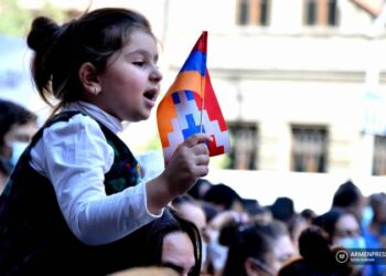 Մեկնարկել է ԼՂ-ից տեղահանված անձանց ժամանակավոր պաշտպանության նոր վկայականների տրամադրման գործընթացը