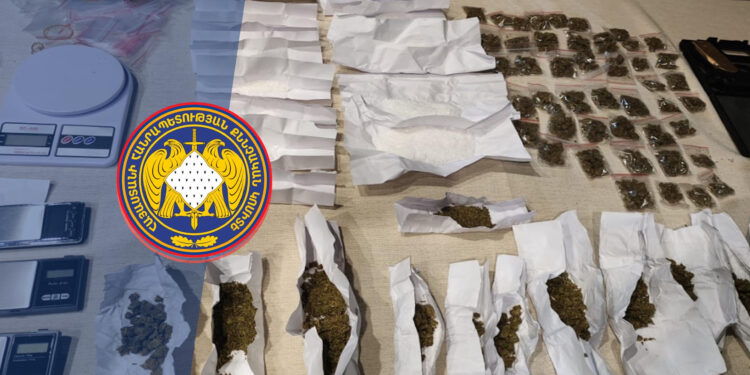 Երևանի 40–ամյա բնակիչը կալանավորվել է՝ մեծ քանակի թմրամիջոցների ապօրինի շրջանառության մեղադրանքով. ՔԿ