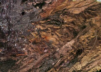 «Մեր չքնաղ հայրենիքը տարվա տարբեր եղանակներին». ԲՏԱ նախարարը հայկական առաջին արբանյակից արված լուսանկարներ է հրապարակել