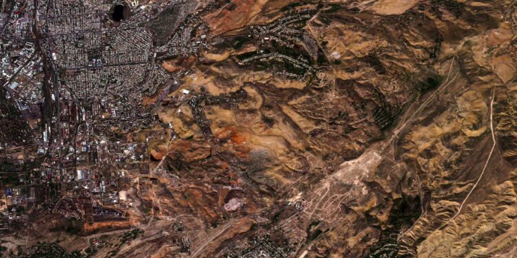 «Մեր չքնաղ հայրենիքը տարվա տարբեր եղանակներին». ԲՏԱ նախարարը հայկական առաջին արբանյակից արված լուսանկարներ է հրապարակել