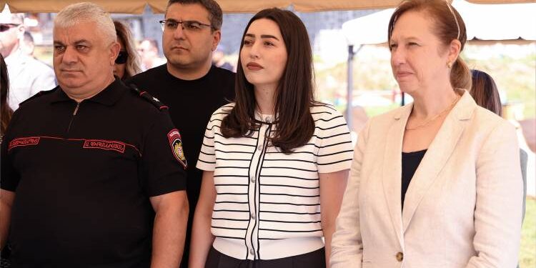 Փաշինյանն իշխանությունում կանանց տեսակարար կշիռն ավելացրել է. «Հրապարակ»