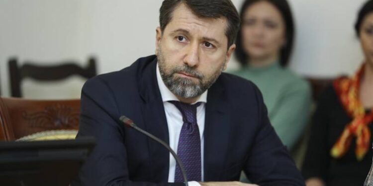 «Ուզում եմ առաջ ընկնել պաշտոնանկությունների շրջանառվող շարքից. հրաժարվում եմ ԲԴԽ-ի թե´ նախագահությունից և թե´ անդամությունից». Կարեն Անդրեասյան