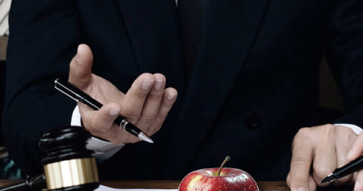 Փաշինյանի վրա խնձոր նետելու քրեական գործով` ցուցմունք կտա Փաշինյանի թիկնապահը. «Ժողովուրդ»