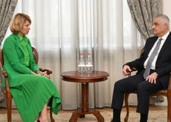 Փոխվարչապետը ՌԴ գյուղնախարարի հետ քննարկել է առևտրաշրջանառության ընդլայնման հնարավորությունների հարցը