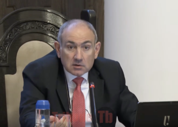 Փաշինյանը հիմա էլ մարզպետների է ուզում հանել. ոտքի տեղ է անում. տեսանյութ