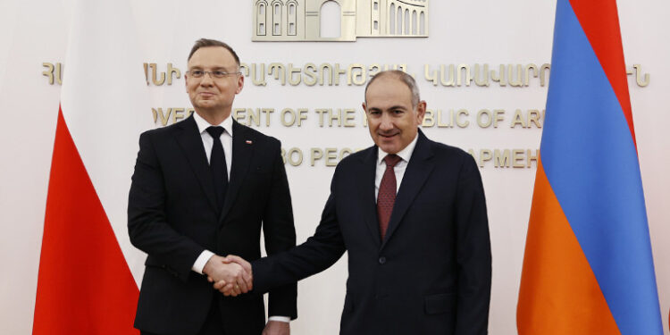 Փաշինյանը Դուդային ներկայացրել է Հայաստան-Ադրբեջան խաղաղության պայմանագրի շուրջ քննարկումների վերջին զարգացումները