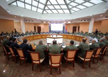 ՊՆ-ում առանցքային պաշտոնները թափուր են. «Հրապարակ»