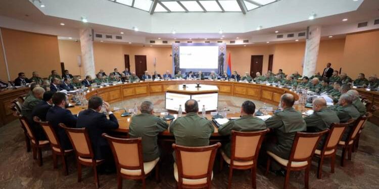 ՊՆ-ում առանցքային պաշտոնները թափուր են. «Հրապարակ»