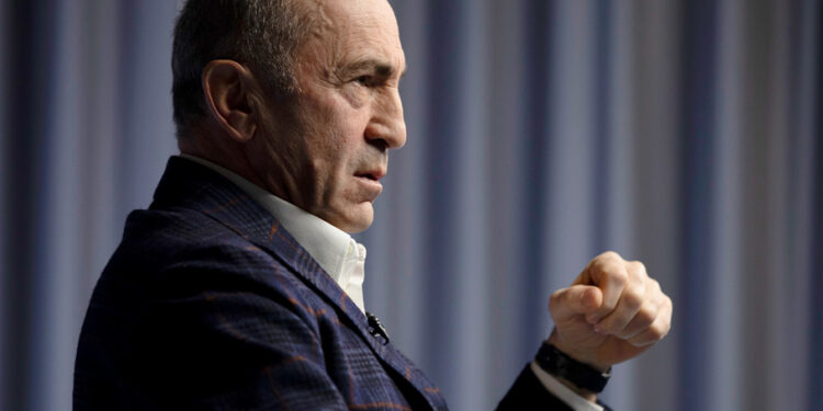 Ռոբերտ Քոչարյանին բերման չեն ենթարկել. իր կամքով դատարանում է. ՈւՂԻՂ