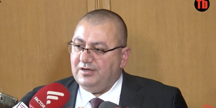 Ո՞վ է ճնշել, նման բան չկա, Գյումրու իշխող ուժն, ուղղակի, ցանկացել է քաղաքականությունից դուրս գալ. տեսանյութ