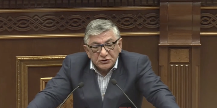 Բա էլեկտրոմոբիլ պիտի առնենք, որ բենզինը չգողանան. առաջ շլանգով տանում էին. Սուքիասյան. տեսանյութ