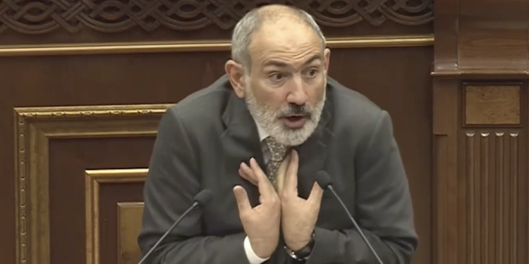 Ես ուզենամ էլ՝ չեմ կարա լինեմ մշեցի, վանեցի, ես իջևանցի եմ, ապազգային տարր եմ. Փաշինյան. տեսանյութ