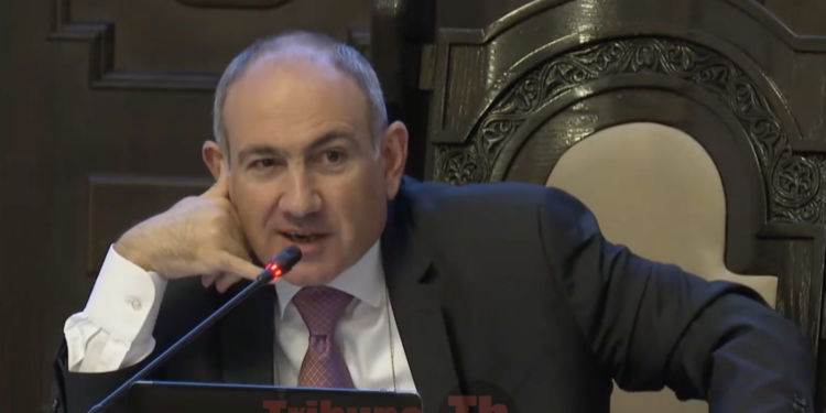 Քաղաքացին մի տեղ բողոքում ա, ասում են կլյաուզնիկի մեկը, հլը տես է. Փաշինյան. տեսանյութ