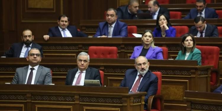 Հաջորդն ովքե՞ր են SMS ստանալու. «Հրապարակ»