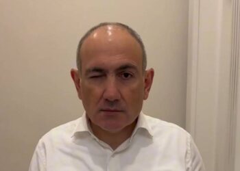 Սափրվելուց առաջ Նիկոլ Փաշինյանն իր այդ մտադրությունը քննարկել է նեղ թիմի հետ. «Հրապարակ»