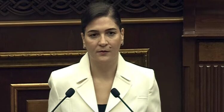 Ոչ թե մենք Սինգապուրից, այլ Սինգապուրը ՔՊ-ականներից պետք է սովորի «աստղաբաշխական աճի» գաղտնիքները. «Ժողովուրդ»