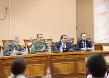 Պապիկյանն ըմբշամարտի զինվորականների աշխարհի 37-րդ առաջնության մասնակիցներին պարգևատրել է հուշամեդալներով