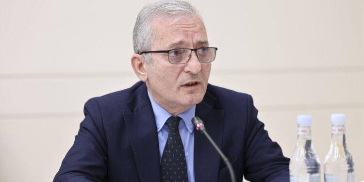 Պետական պաշտոն և պետական ծառայության պաշտոն զբաղեցնողը լրացուցիչ միանվագ արձակուրդային վճար կստանա 1 անգամ օրացուցային 1 տարում