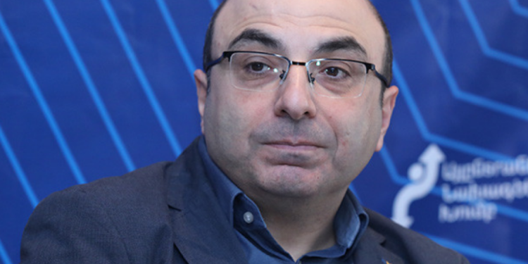 «Չի կարող հարթակից հրապարակվել «Նեռը պետք է հեռանա» ուղերձը, իսկ ԱԺ-ում՝ համատեղ աշխատել».Վահե Հովհաննիսյան