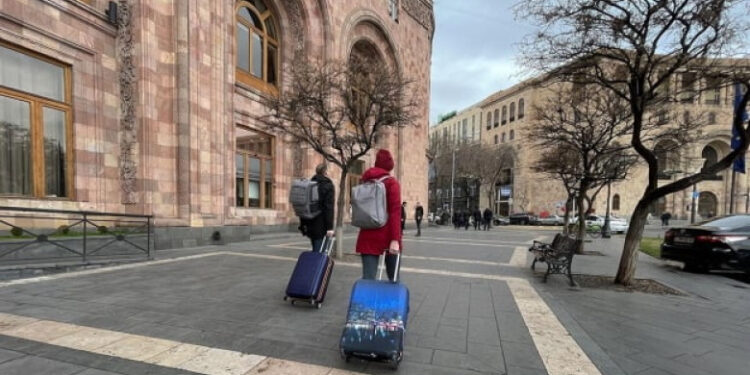 Զբոսաշրջիկների թիվը նվազում է, պետությունն էլ ուզում է նոր վարկ վերցնել. «Փաստ»
