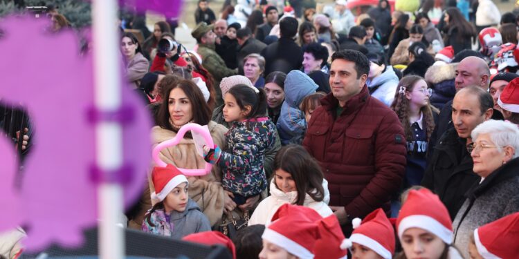 Պետբյուջեից 9 մլն դրամ՝ Ալեն Սիմոնյանի և մի քանի ՔՊ-ականների երեխաների համար. «Ժողովուրդ»