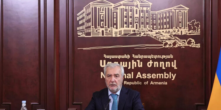 44-օրյա պատերազմի զեկույցով Անդրանիկ Քոչարյանը շանտաժ է անում ՔՊ-ին. «Ժողովուրդ»