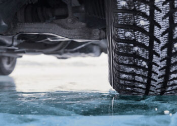 Սյունիքի մարզի բարձրադիր գոտիներում և Աշոցք-Բավրա ավտոճանապարհներին տեղ-տեղ առկա է մերկասառույց