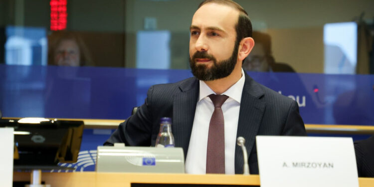 Արարատ Միրզոյանը Ղազախստանի արտգործնախարարի հետ քննարկել է երկկողմ հարաբերությունները