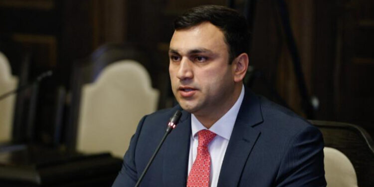 Մենեջերից համայնքապետի տեղակալ, ապա մարզպետ․ ինչ է հայտարարագրել Արմավիրի նորնշանակ մարզպետ Արգիշտի Մեխակյանը. «Ժողովուրդ»